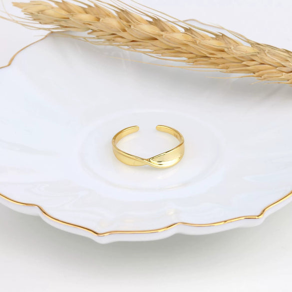Silver Ring Twisted Bow Open Design Inlaid Zircon