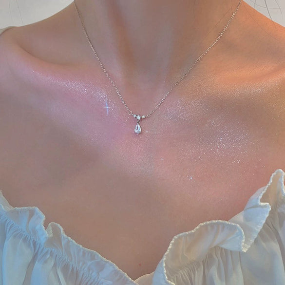 Silver Water Drop Shape Zircon Clavicle Necklace Retro Simple Design