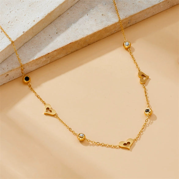 Simple All Match Heart Shaped Diamond Encrusted Crystal Love Pendant Necklace In Stainless Steel With Electroplating For Women