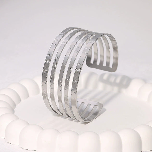 Simple Cold Style Geometric Love Flower French Gold Plated Stainless Steel Bracelet For Women