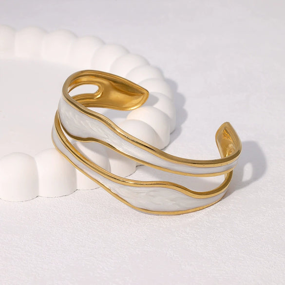 Simple Cold Style Geometric Love Flower French Gold Plated Stainless Steel Bracelet For Women