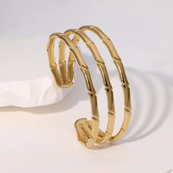 Simple Cold Style Geometric Love Flower French Gold Plated Stainless Steel Bracelet For Women