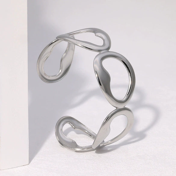 Simple Cold Style Geometric Love Flower French Gold Plated Stainless Steel Bracelet For Women