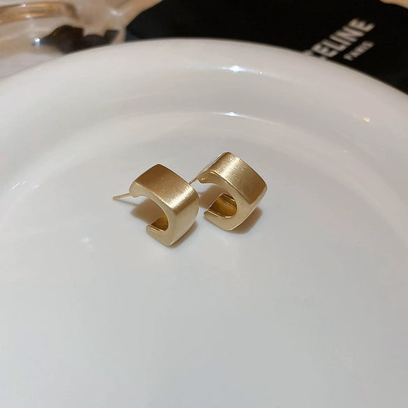 Simple Cold Style Niche High End Sense Women's Ear Studs With Real Gold Electroplated Silver Needles And Geometric Styling