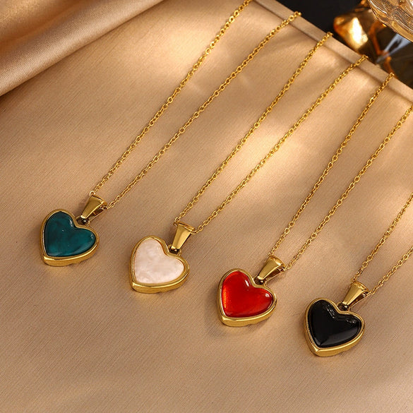 Simple Design Stainless Steel Heart Pendant Necklace For Women With Electroplating Treatment And Ochain