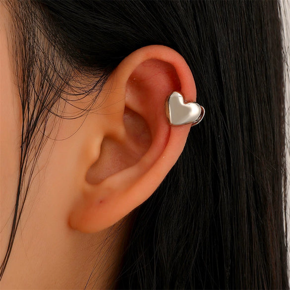 Simple Ear Free Love Ear Clip Heart Shaped Alloy Earrings For Women With Electroplating Design