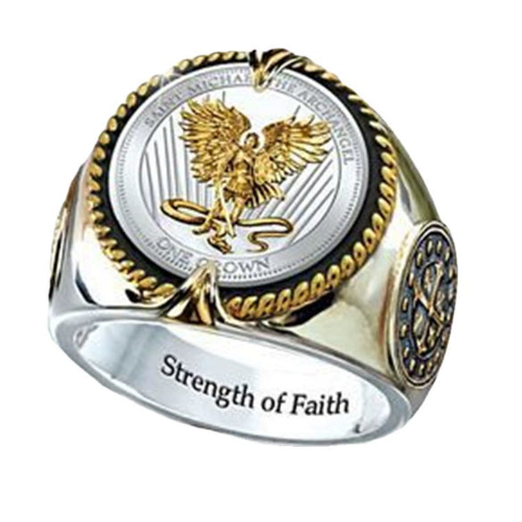 Simple Electroplated Metal Eagle Ring With Rhinestone Detail Animal Pattern Statement Ring For Men And Unisex
