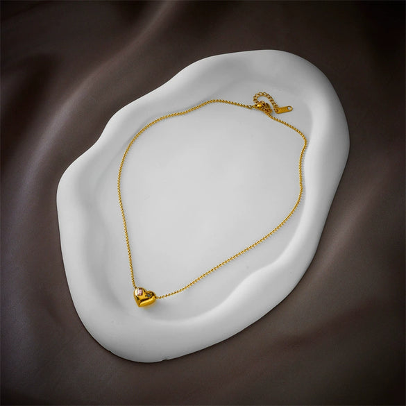 Simple Fashion Glossy 3D Love Heart Shape Pendant Bead Chain Necklace In Titanium Steel With Electroplating