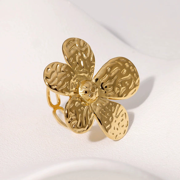 Simple Fashion Joker Flower Open Stainless Steel Ring With Electroplating Treatment