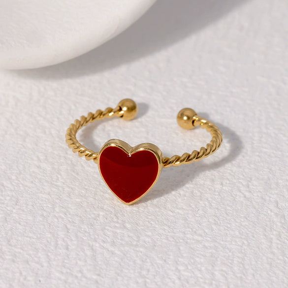 Simple Fashion Love Shaped Stainless Steel Ring For Women With Electroplating Treatment