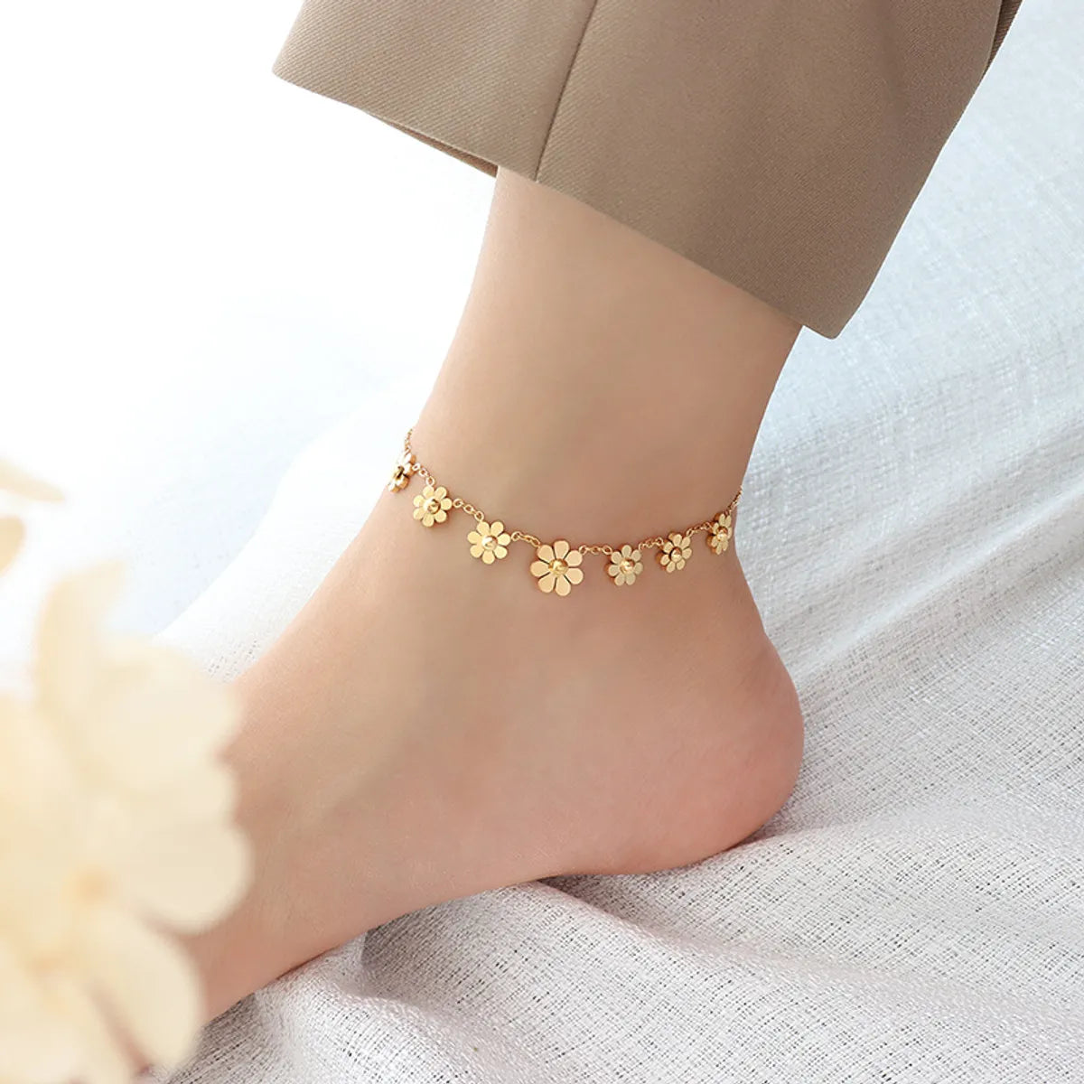 Fashion Flower Titanium Steel Plating No Inlaid Women's Anklet