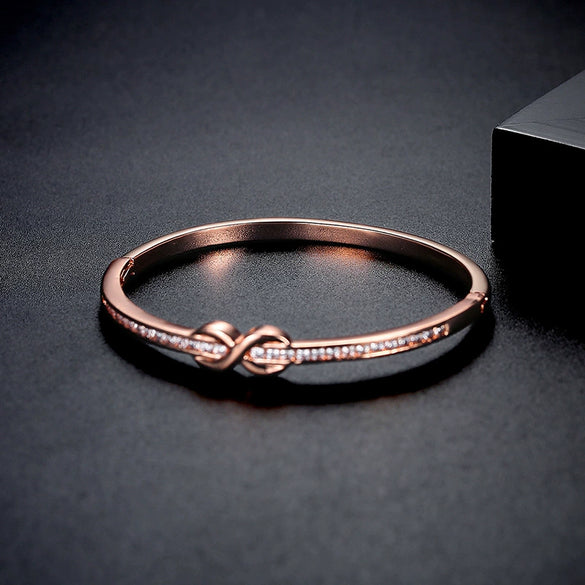 Simple Geometric Microinlaid Zircon Bracelet For Women Copper Fashion Jewelry With A Delicate Chain
