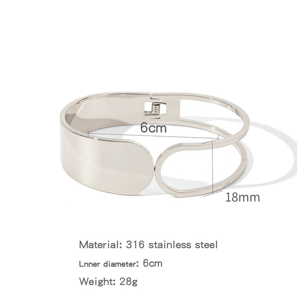 Simple Geometric Stainless Steel Bracelet With Electroplated Buckle