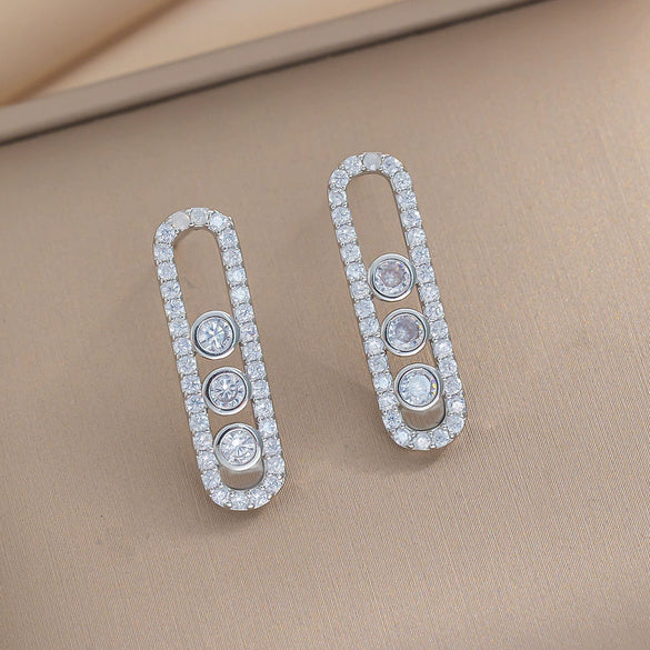 Simple Geometric Titanium Steel Necklace For Women With Zircon Light Luxury Niche Design Vacuum Furnace Electroplated For Allergy Prevention And Color Retention