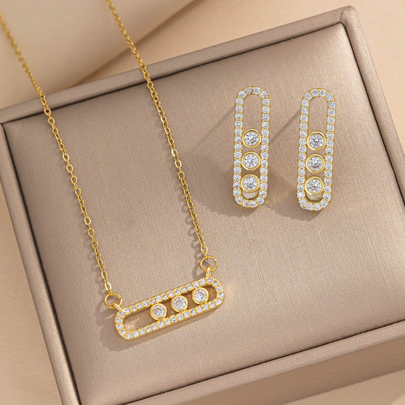 Simple Geometric Titanium Steel Necklace For Women With Zircon Light Luxury Niche Design Vacuum Furnace Electroplated For Allergy Prevention And Color Retention