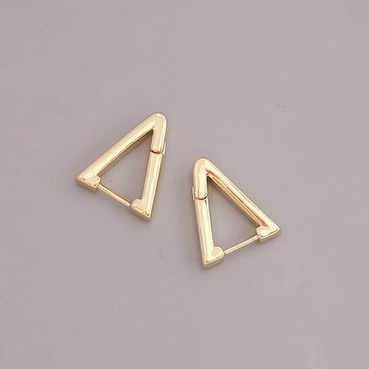 Europe And America Cross Border New Geometric Metal 18k Gold Earrings Simple Personality Gothic Stud Earrings Nightclub Earrings E360