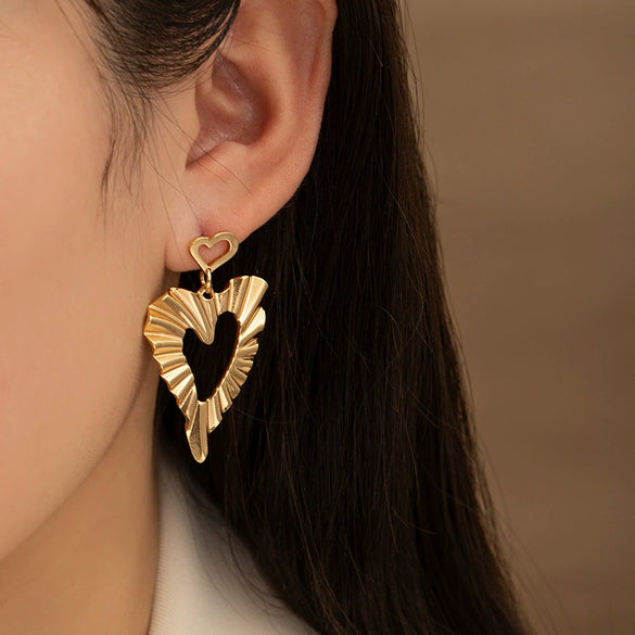 Simple Heartshaped Retro Titanium Steel Electroplated Earrings For Women