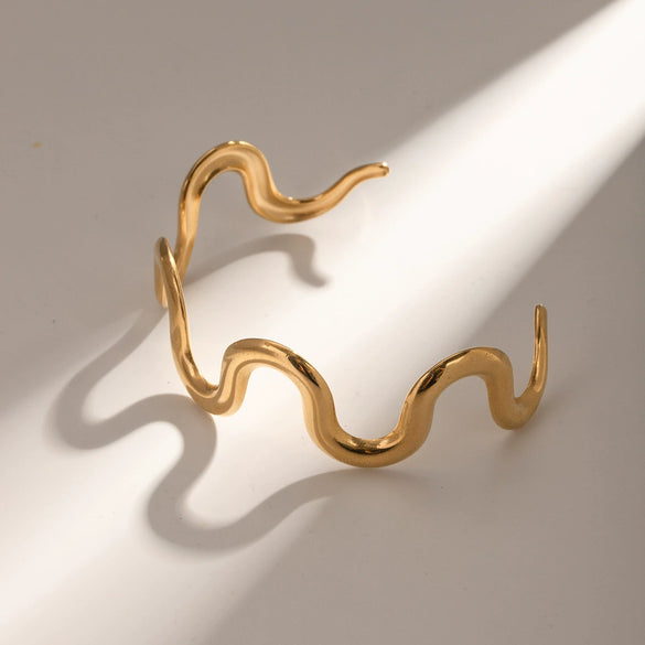 Simple Irregular Titanium Steel Wave Bracelet For Women Fashion Allmatch Stainless Steel 18K Gold Plated Geometric Design