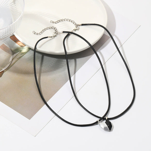 Simple Love Couple Necklace Zinc Alloy Heart Pattern