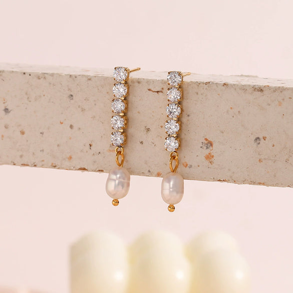 Simple Niche Light Luxury Women's Stainless Steel Freshwater Pearl Earrings With Zircon Chain And Geometric Design Electroplated