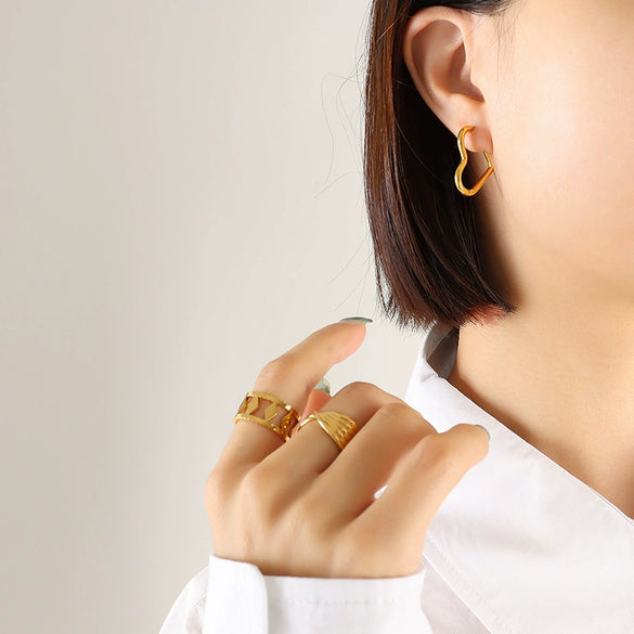 Simple Plain Circle All Match Titanium Steel Gold Plated Women's Earrings With Geometric Design And Electroplating