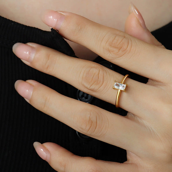 Simple Plain Square Finger Ring Inlaid With White And Green Zircon Fadeless Niche Design Titanium Steel Electroplating For Women