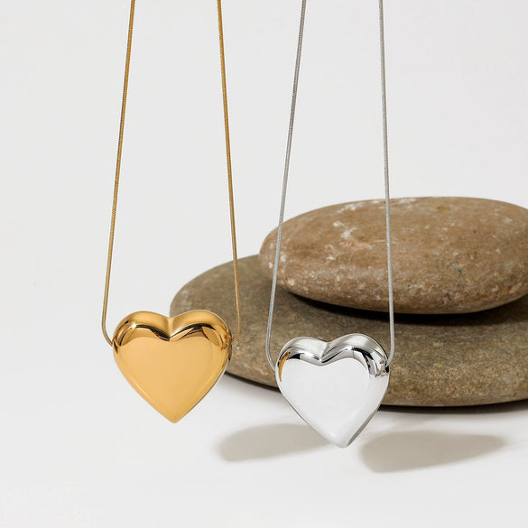 Simple Smooth Hollow 3D Heart Shape Love Pendant Necklace In Stainless Steel With Electroplating For Women