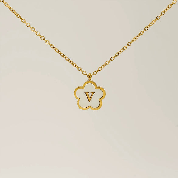 Simple Stainless Steel Fiveleaf Clover Letter Pendant Necklace With Polishing For Unisex