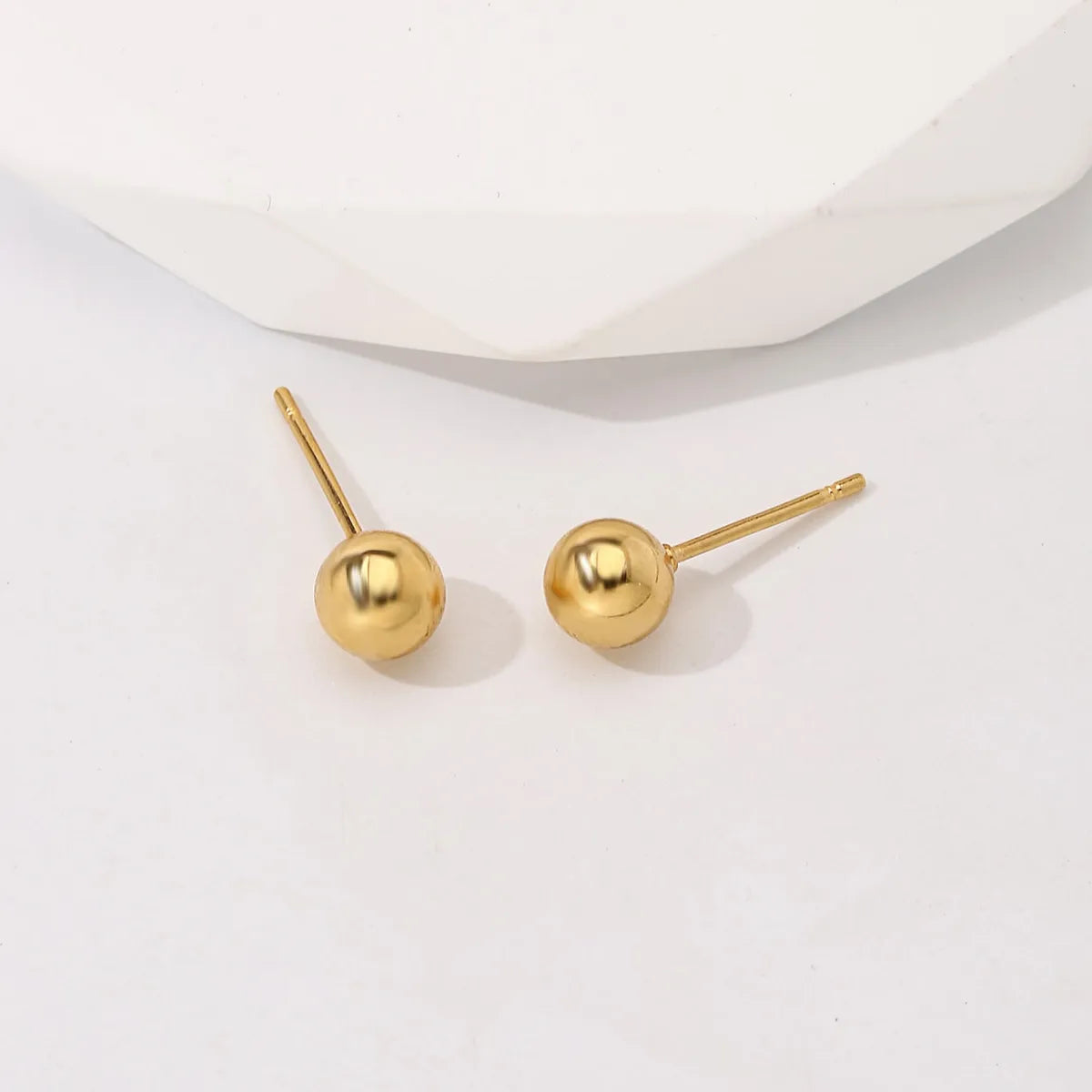 1 Piece Simple Style Round Plating 201 Stainless Steel 18K Gold Plated Earrings Ear Studs