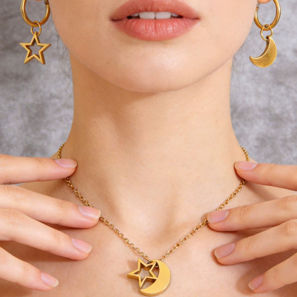 Simple Stainless Steel Stars And Moon Jewelry Set For Women With Electroplated Star Earrings And Moon Pendant Necklace