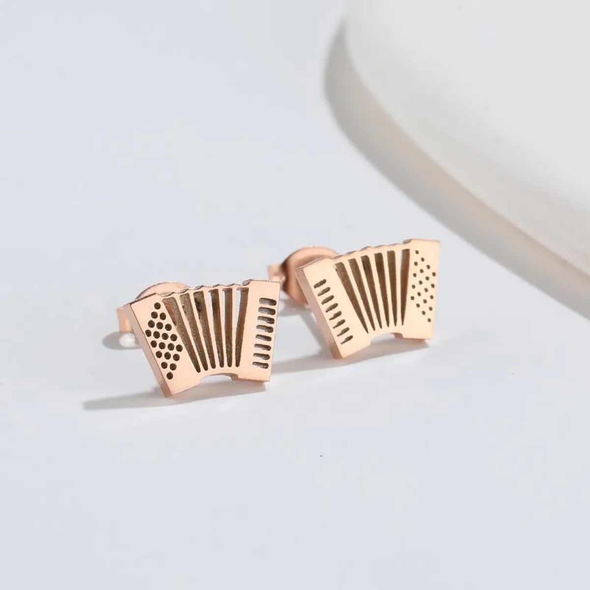 Simple Style Accordion Titanium Steel Ear Studs Plating No Inlaid Stainless Steel Earrings