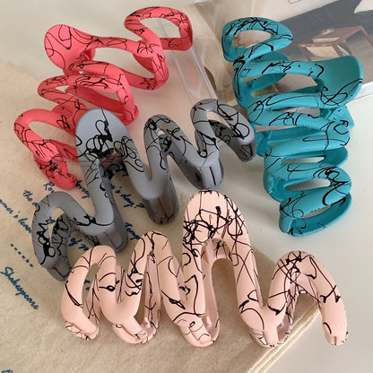 Simple Style Artistic Lines Plastic Hair Claws