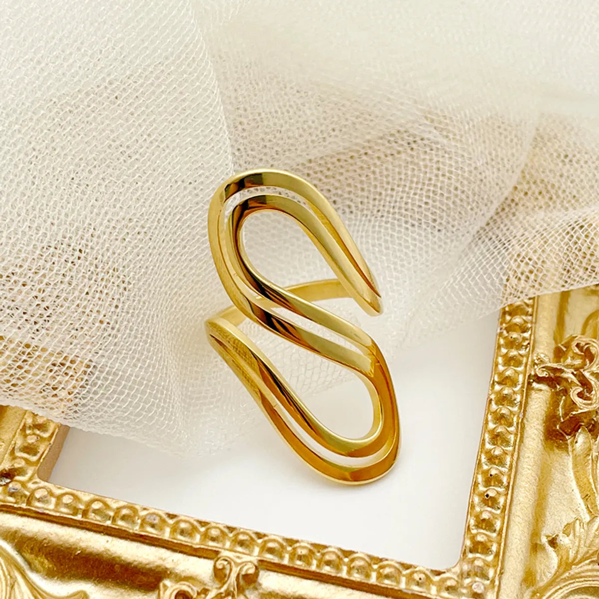 Simple Style Artistic S Shape Stainless Steel Gold Plated Rings In Bulk