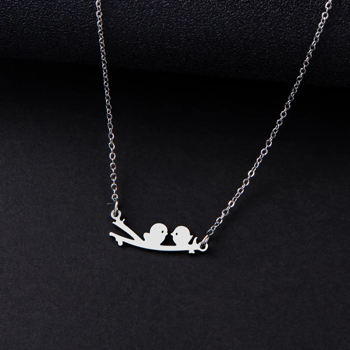 Simple Style Bird Stainless Steel Pendant Necklace Irregular Stainless Steel Necklaces 1 Piece