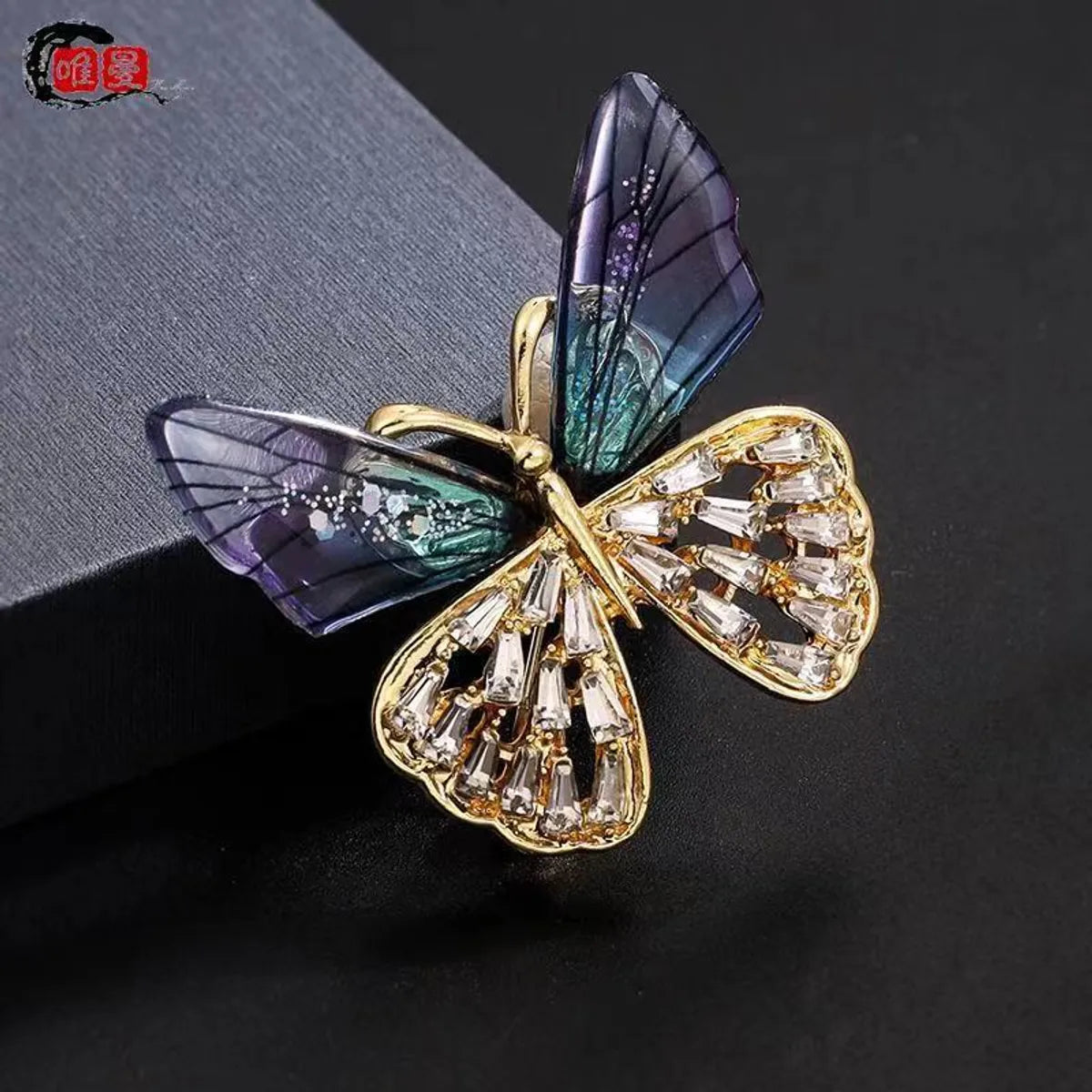 Simple Style Butterfly Alloy Plating Rhinestones Women'S Brooches 1 Piece