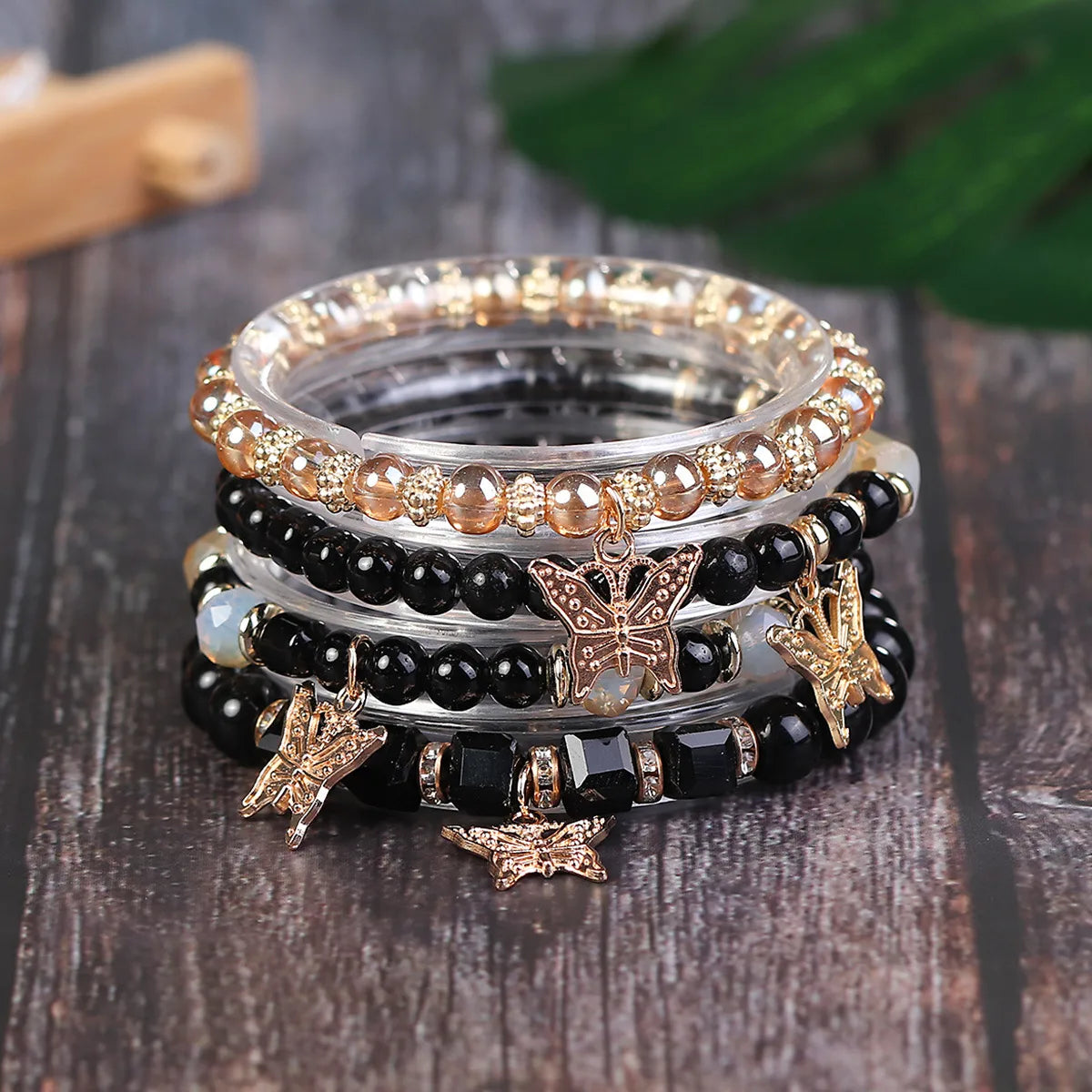 Simple Style Butterfly Glass Beaded Stoving Varnish Women'S Bracelets