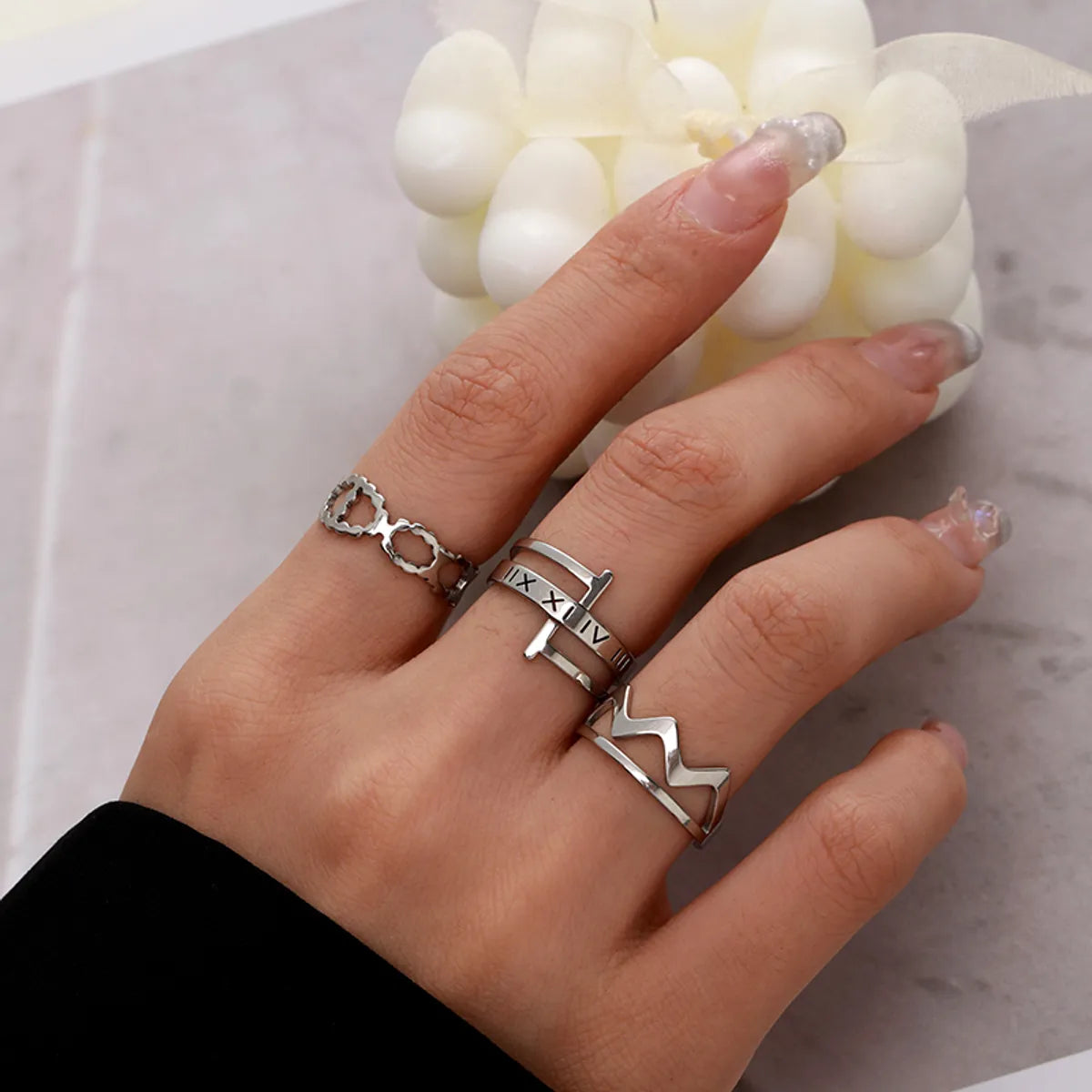 Wholesale Jewelry Simple Style Circle Stainless Steel Silver Plated Hollow Out Rings