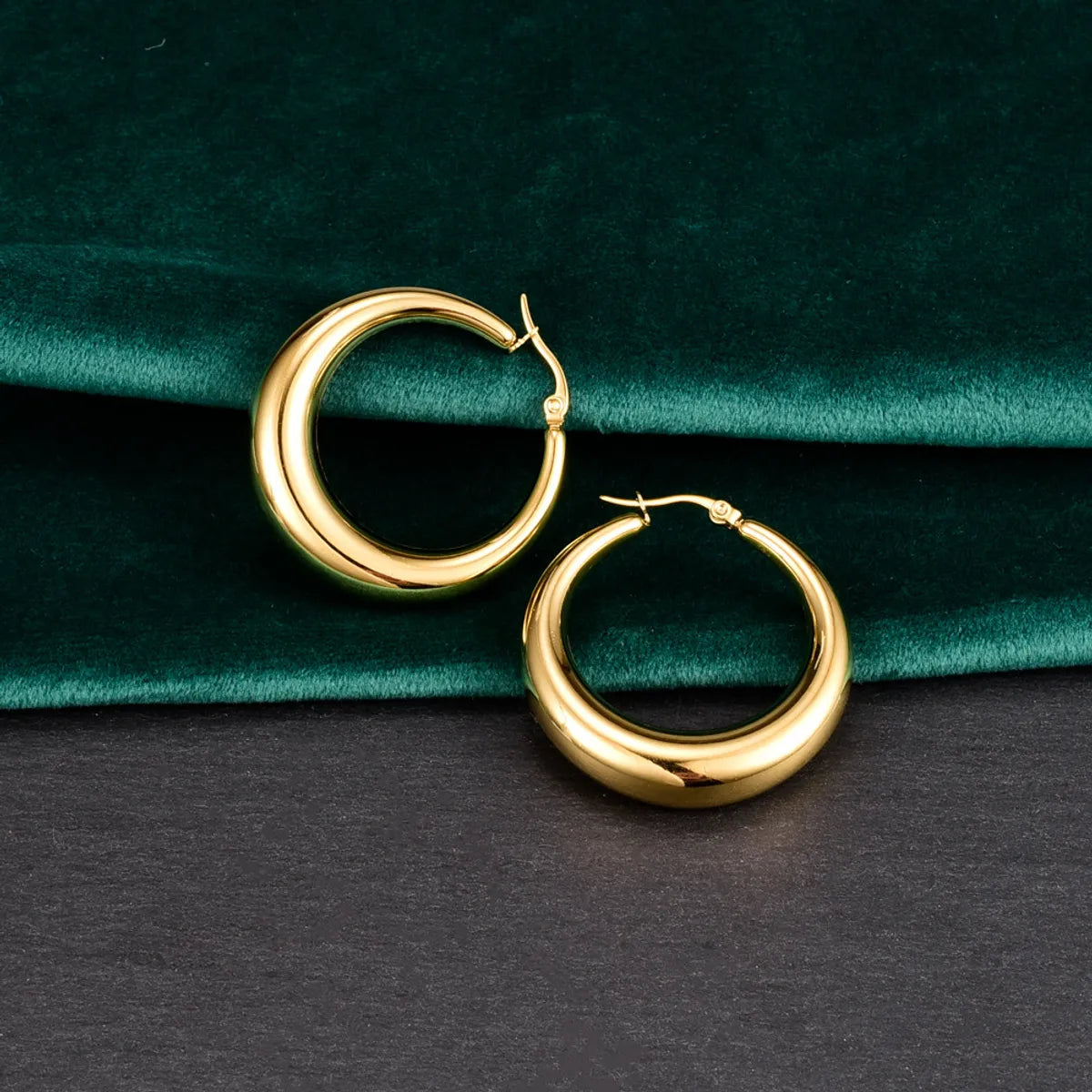 Simple Style Circle Titanium Steel Earrings Gold Plated Stainless Steel Earrings