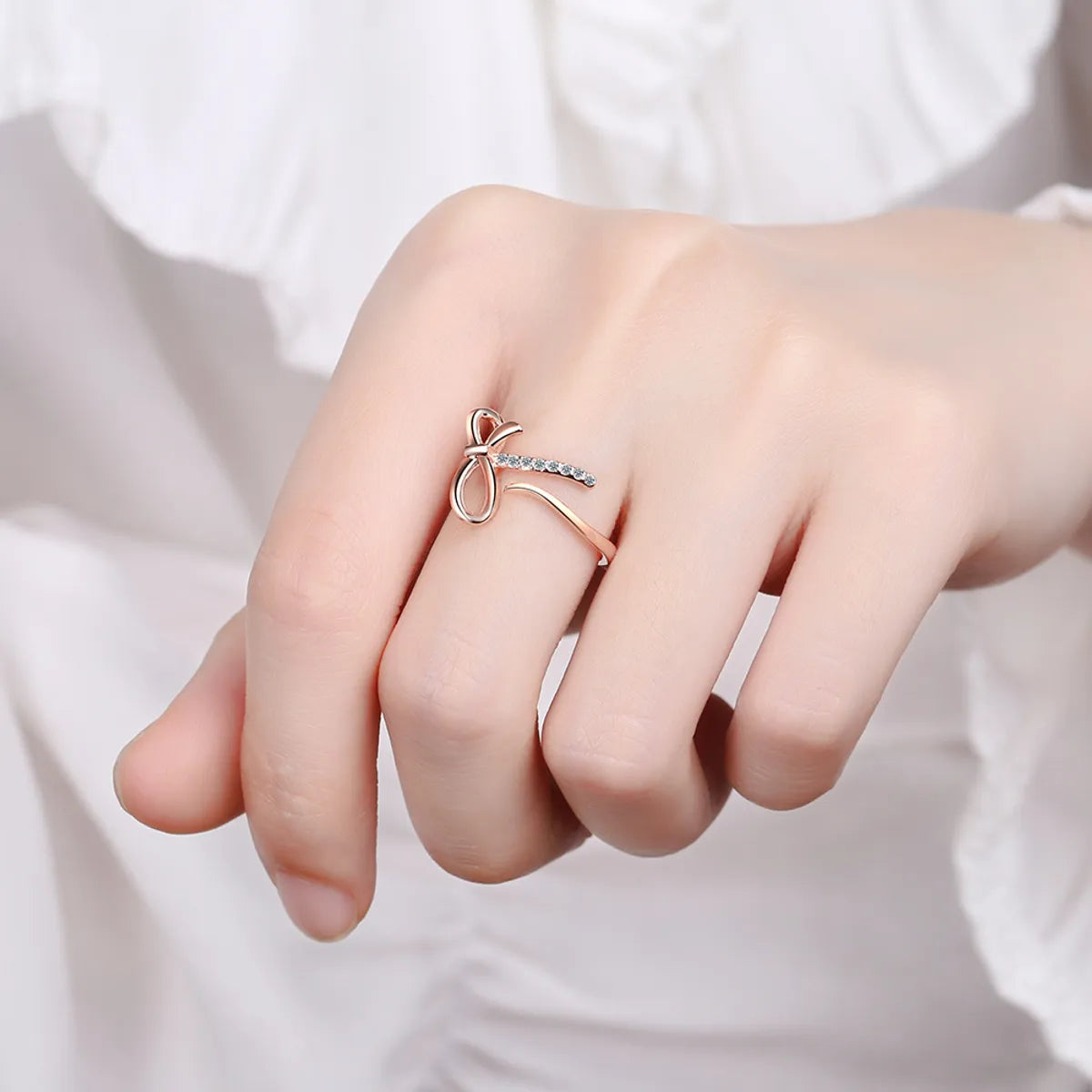 Simple Style Classic Style Bow Knot Copper Inlay Zircon Rings