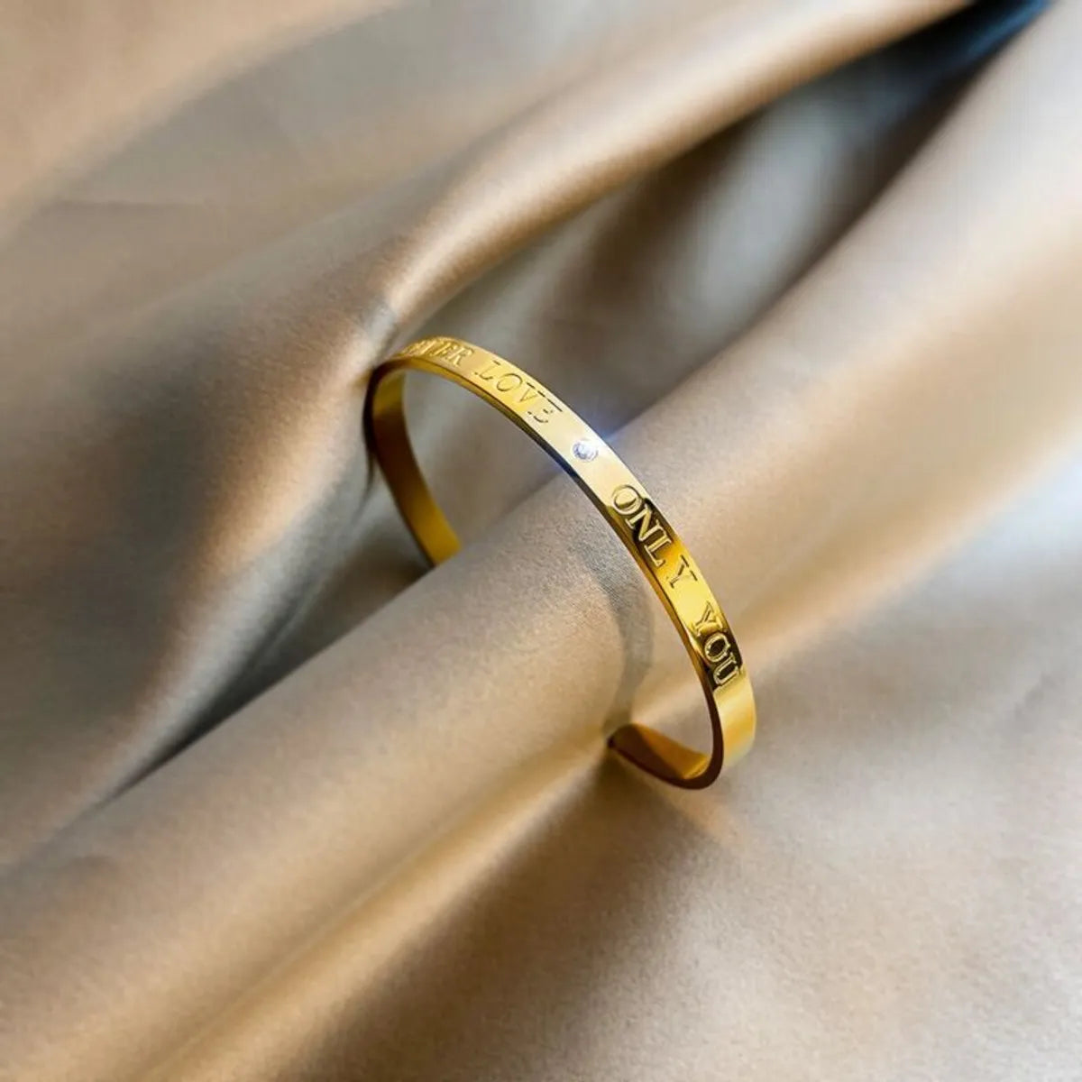 Simple Style Classic Style Commute C Shape Love Letter 304 Stainless Steel 18K Gold Plated Rhinestones Bangle In Bulk