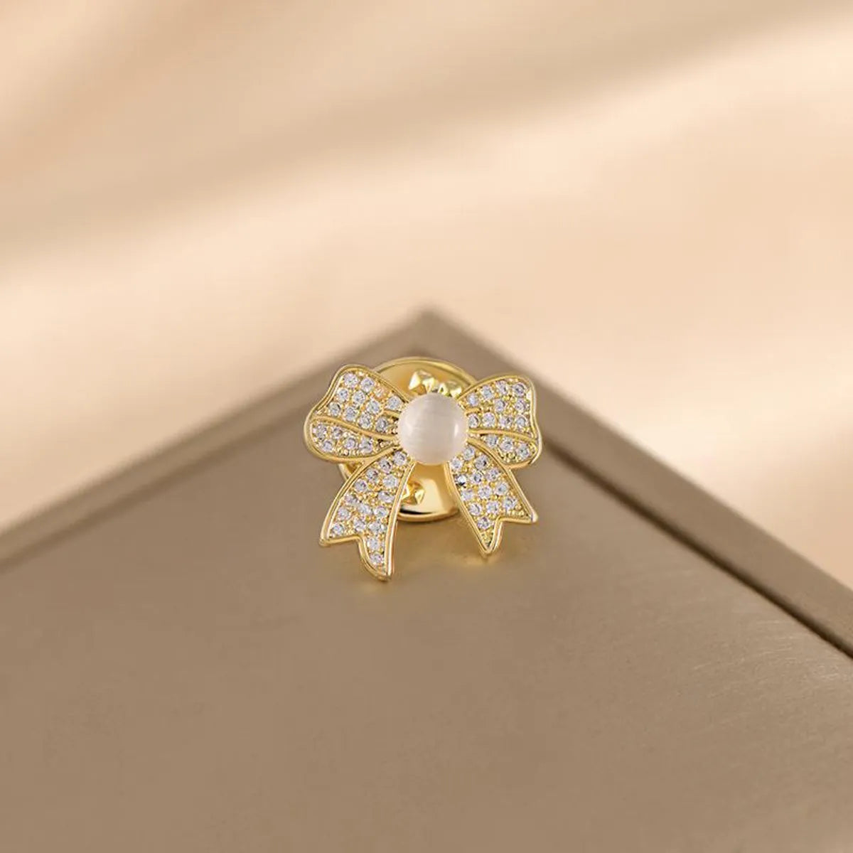 Simple Style Classic Style Flower Alloy Inlay Zircon Women'S Brooches