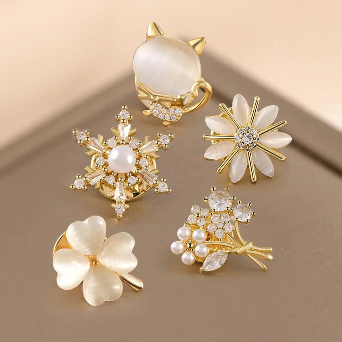 Simple Style Classic Style Flower Alloy Inlay Zircon Women'S Brooches