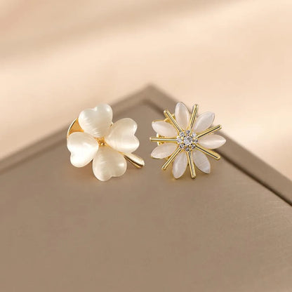 Simple Style Classic Style Flower Alloy Inlay Zircon Women'S Brooches