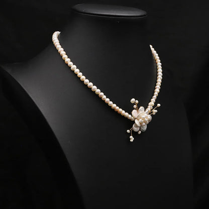 Simple Style Classic Style Flower Baroque Pearls Beaded Plating 18k Gold Plated Pendant Necklace