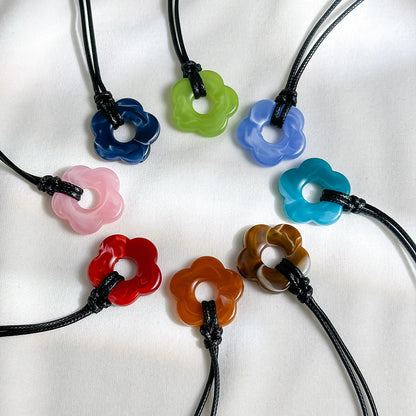 Simple Style Classic Style Flower Pu Leather Plastic Resin Wholesale Pendant Necklace