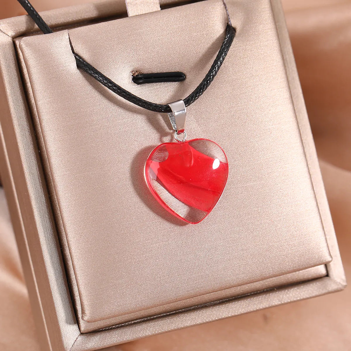 Simple Style Classic Style Heart Shape Alloy Glass Plating White Gold Plated Women's Pendant Necklace