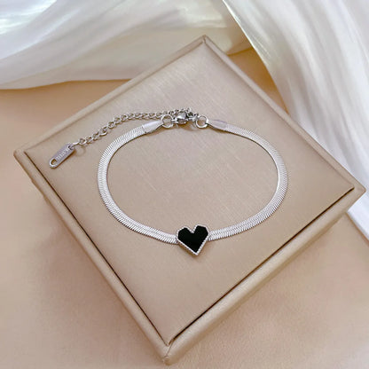 Simple Style Classic Style Heart Shape Titanium Steel Plating Inlay Shell Gold Plated Bracelets