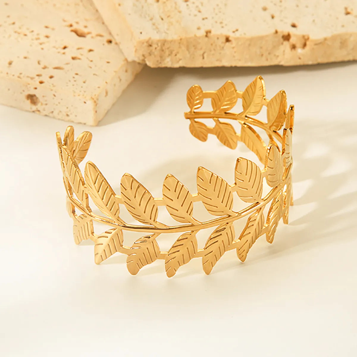 Simple Style Classic Style Leaves Stainless Steel Plating 18k Gold Plated Bangle