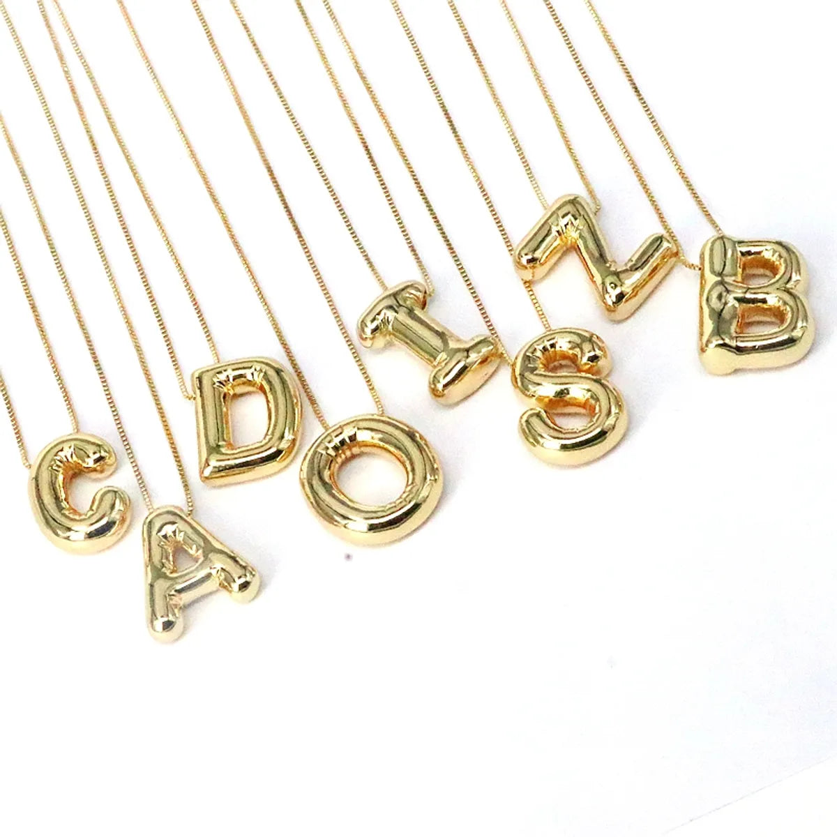 Simple Style Classic Style Letter Copper 18k Gold Plated Pendant Necklace In Bulk