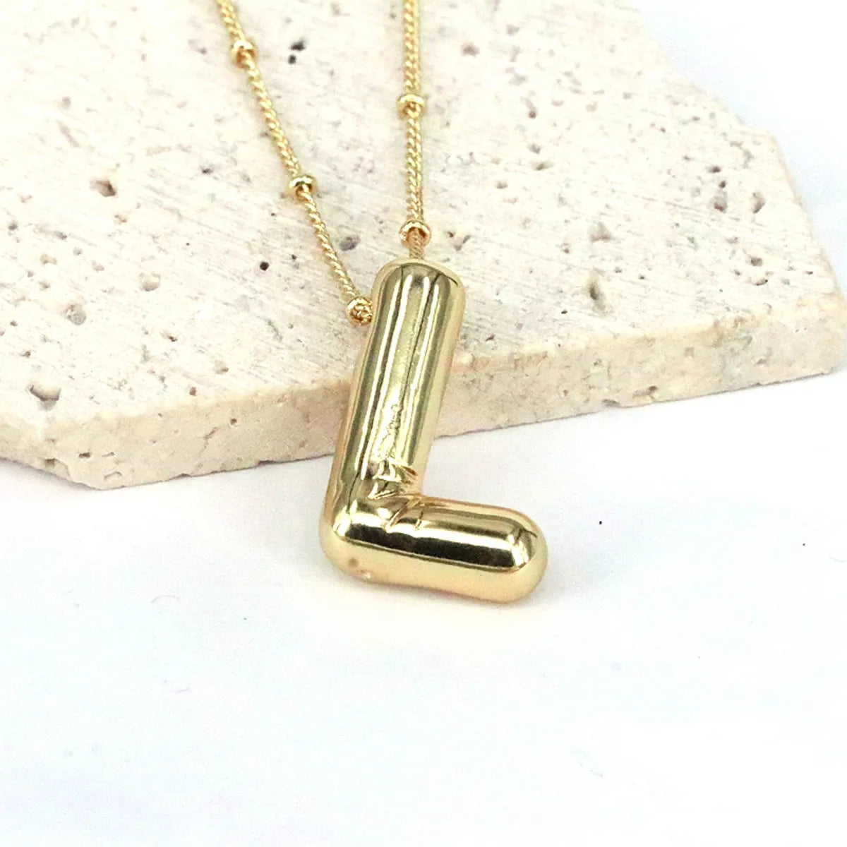 Simple Style Classic Style Letter Copper 18k Gold Plated Pendant Necklace In Bulk